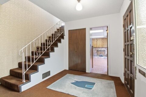 Additional image 8 of 407 13th Street E, North Vancouver, BC, V7L 2M2
