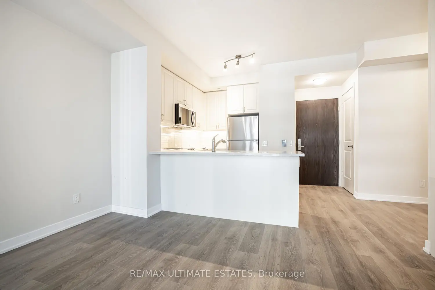 Additional image 8 of 4955 Yonge Street 1109