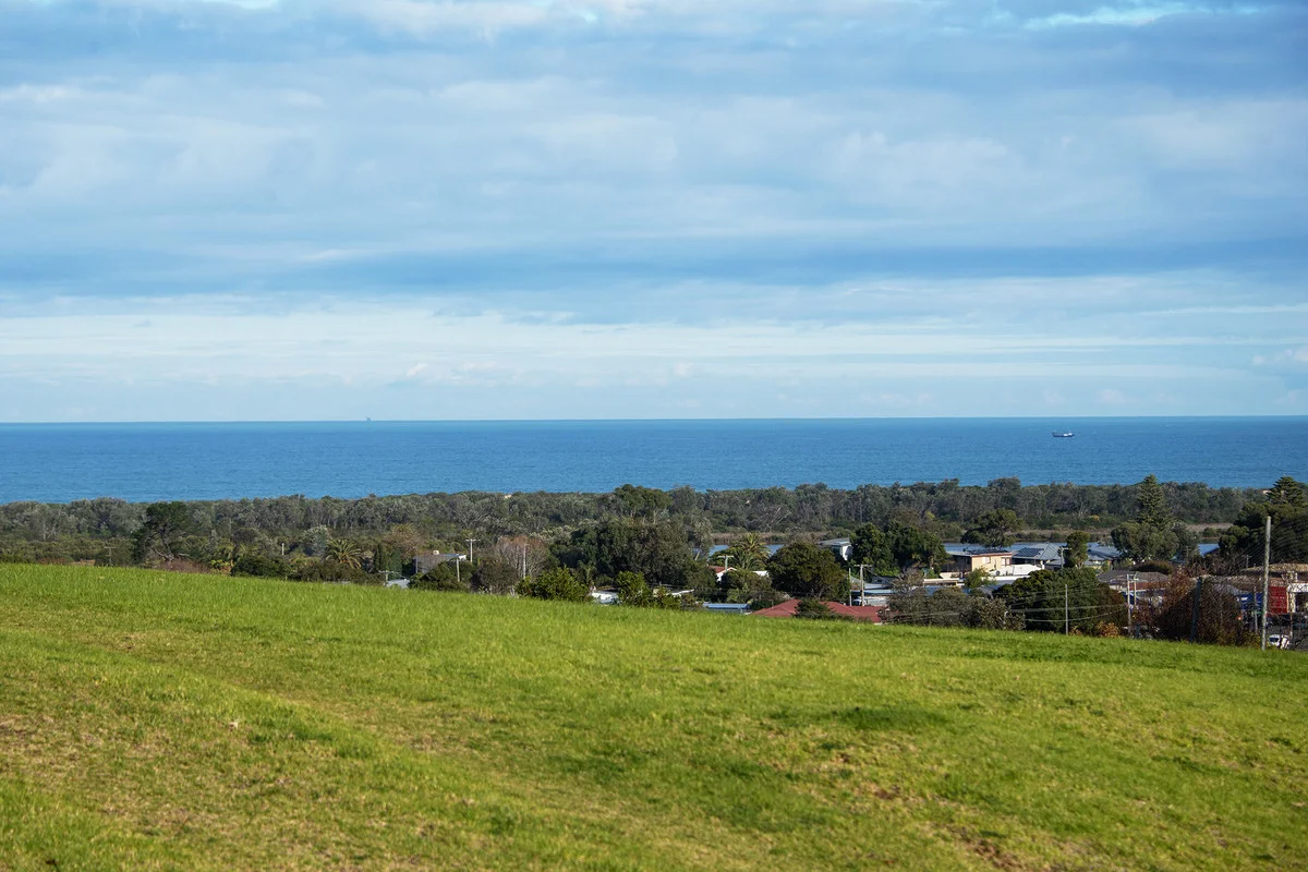 14 Sea-Lakes Close, Lakes Entrance VIC 3909