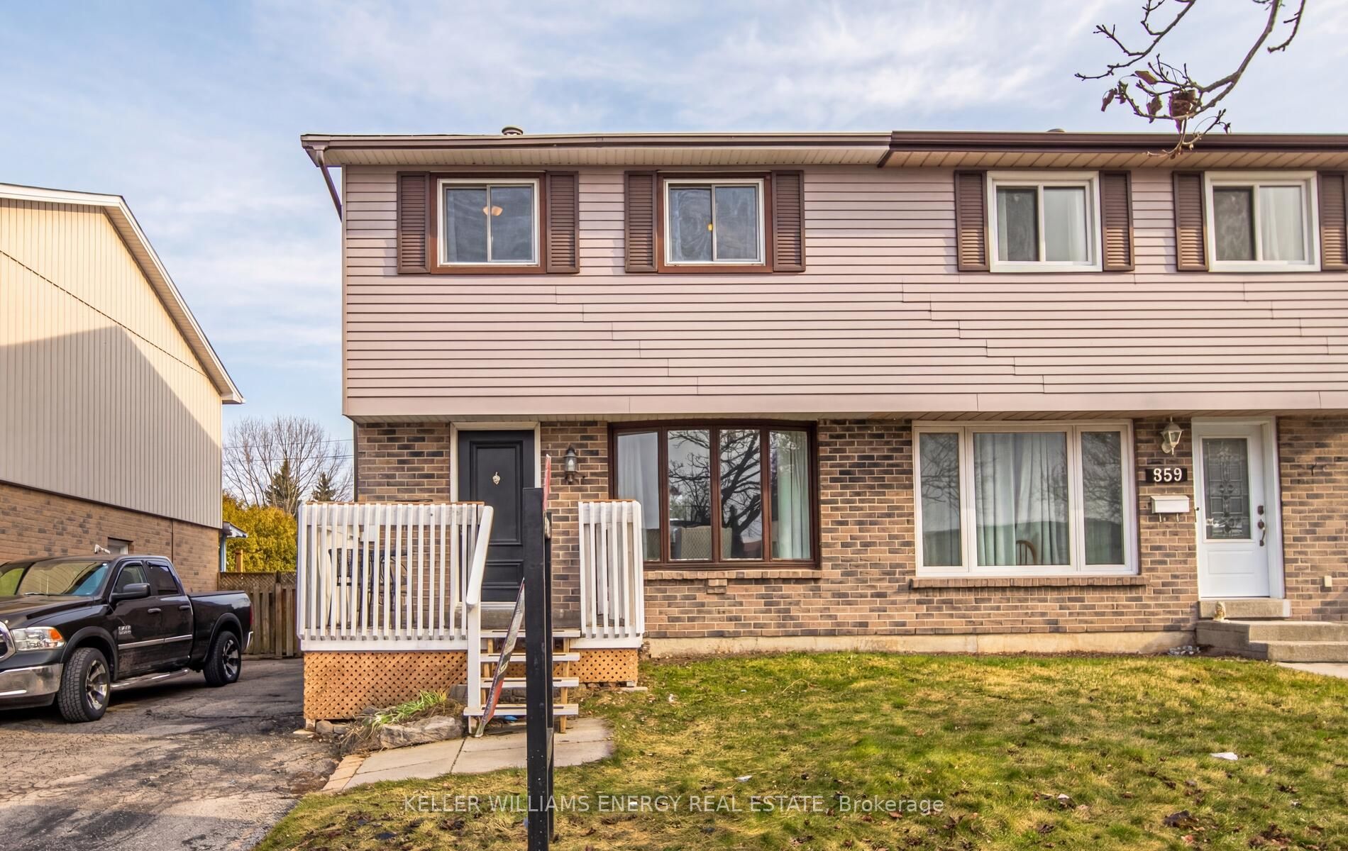 557 Birkdale Street, Oshawa, ON, L1H 8C3