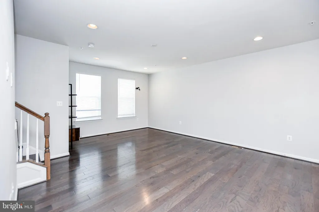 Additional image 7 of 608 1/2 Parkside Place NE, Washington, DC 20019