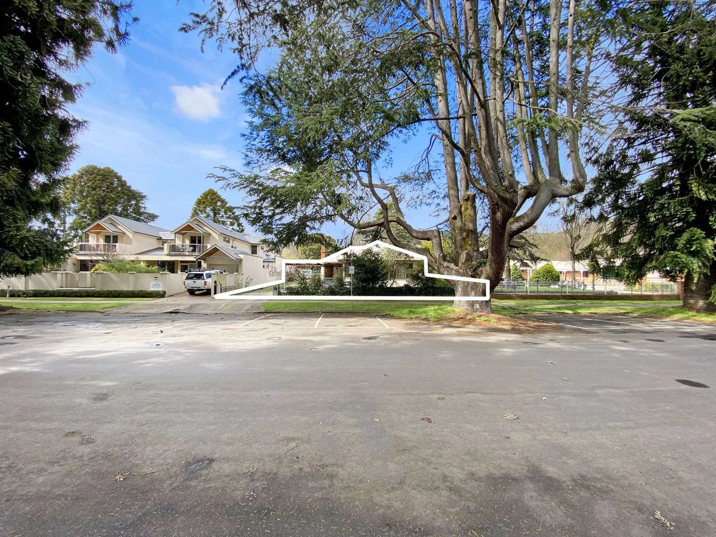 1,2,3/1 4 Wood Street, Bright VIC 3741