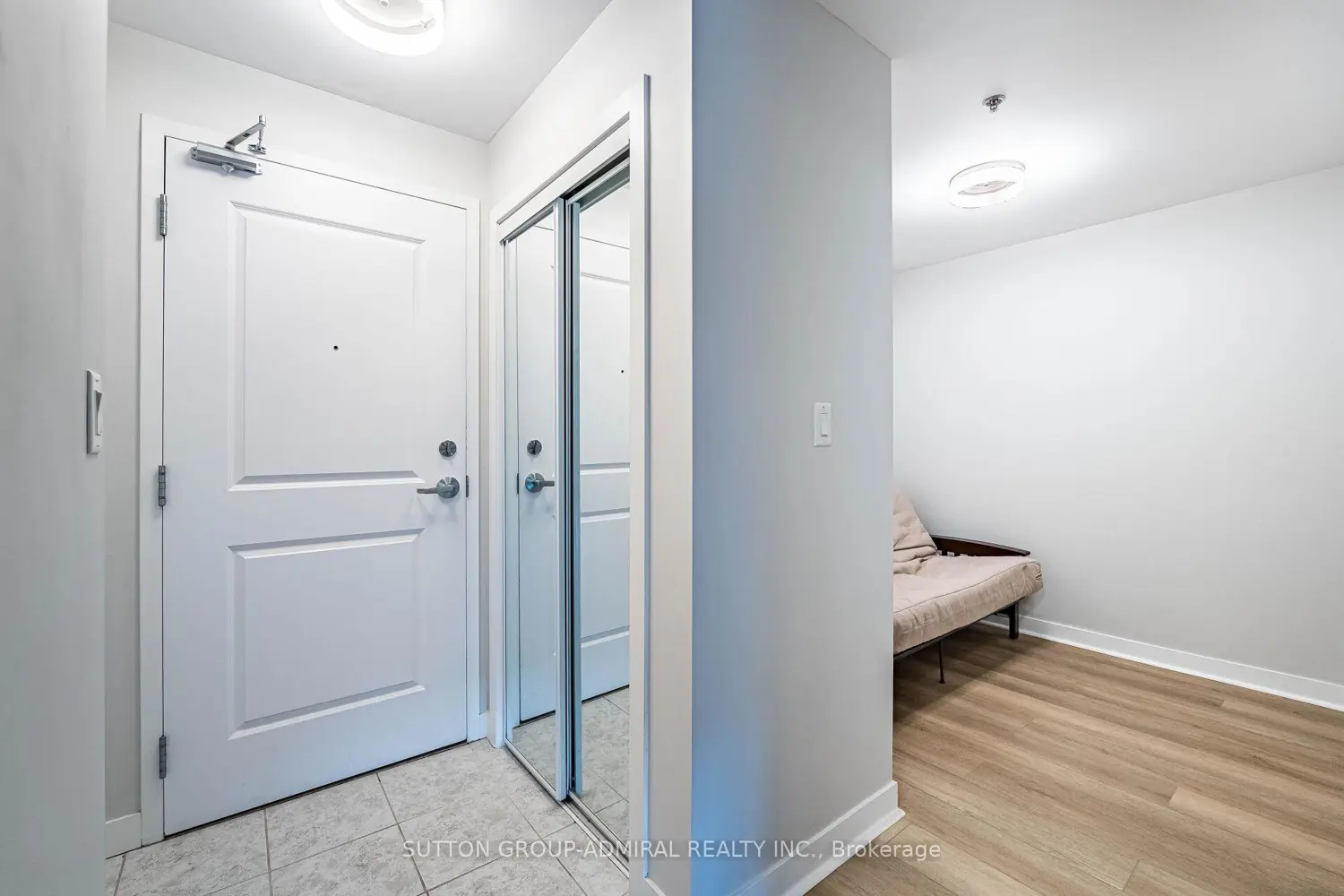 Additional image 4 of 5317 Upper Middle Road 104