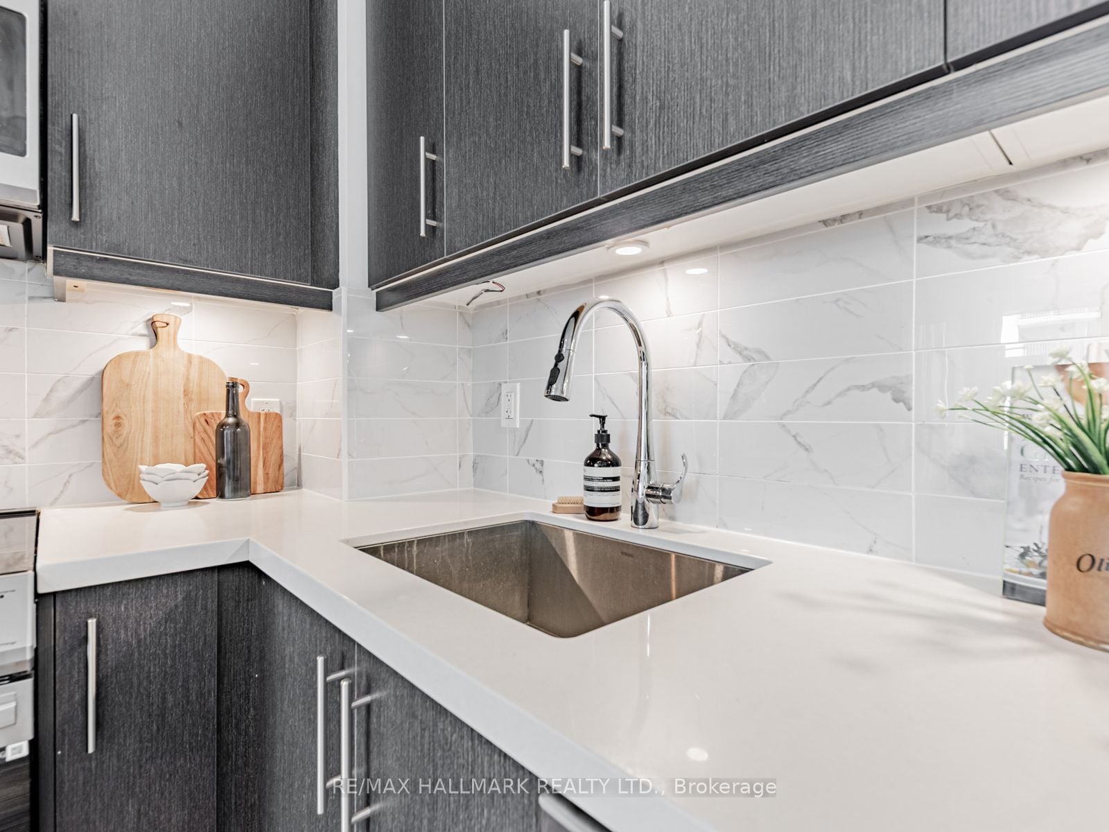 Additional image 6 of 404-105 Oneida Crescent, Richmond Hill, ON, L4B 0H6