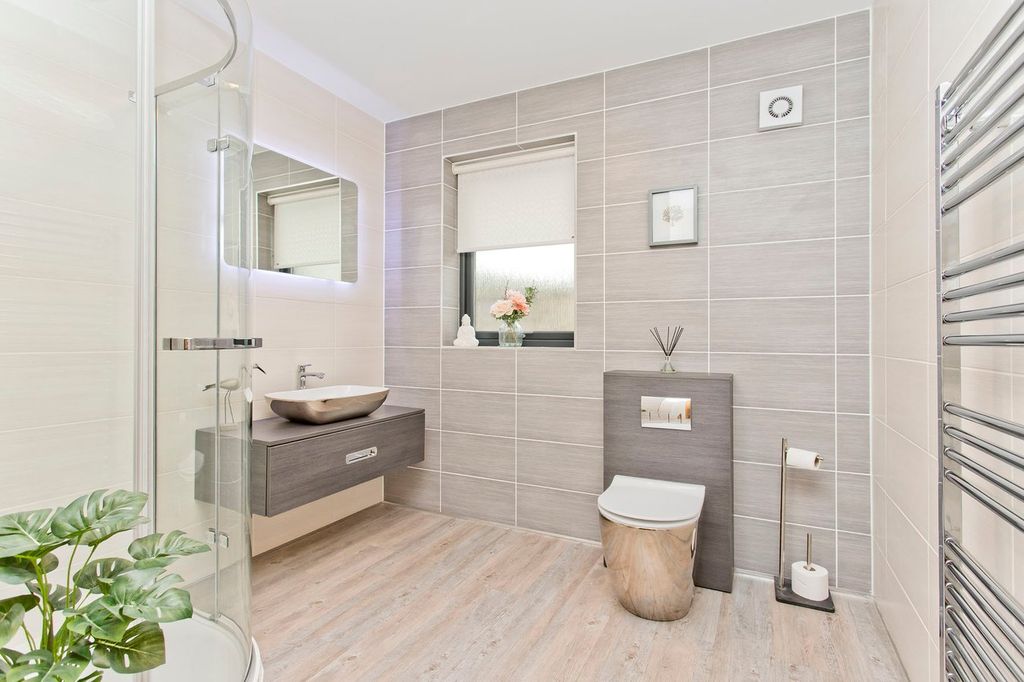 Additional image 35 of 5 bed detached house for saleElie KY9