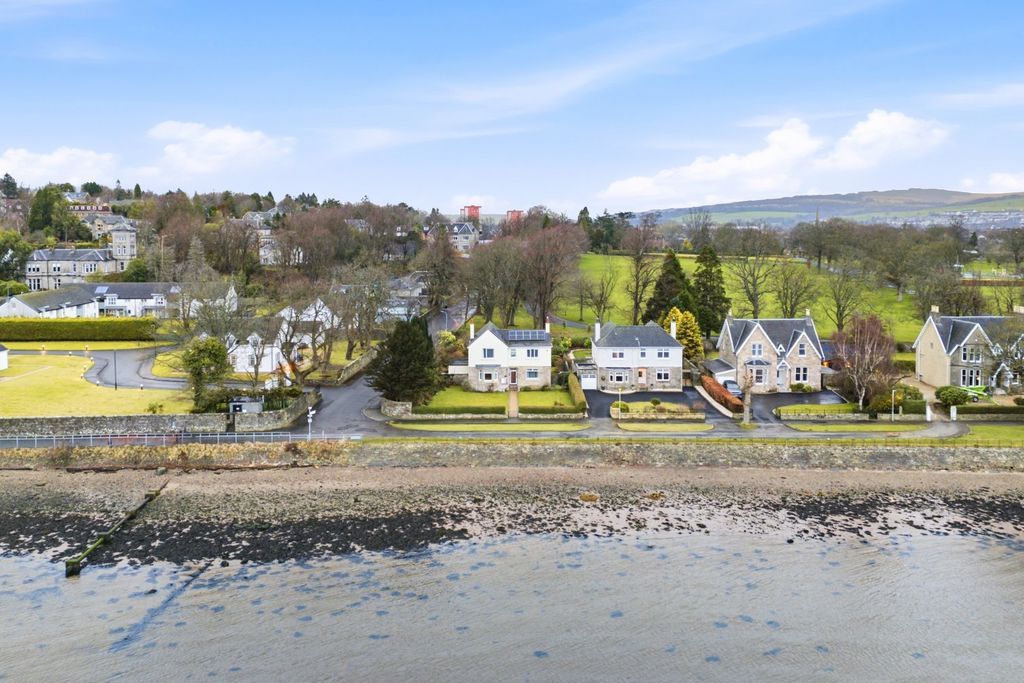 5 bed detached house for saleClydeview, Dumbarton G82 photo 2