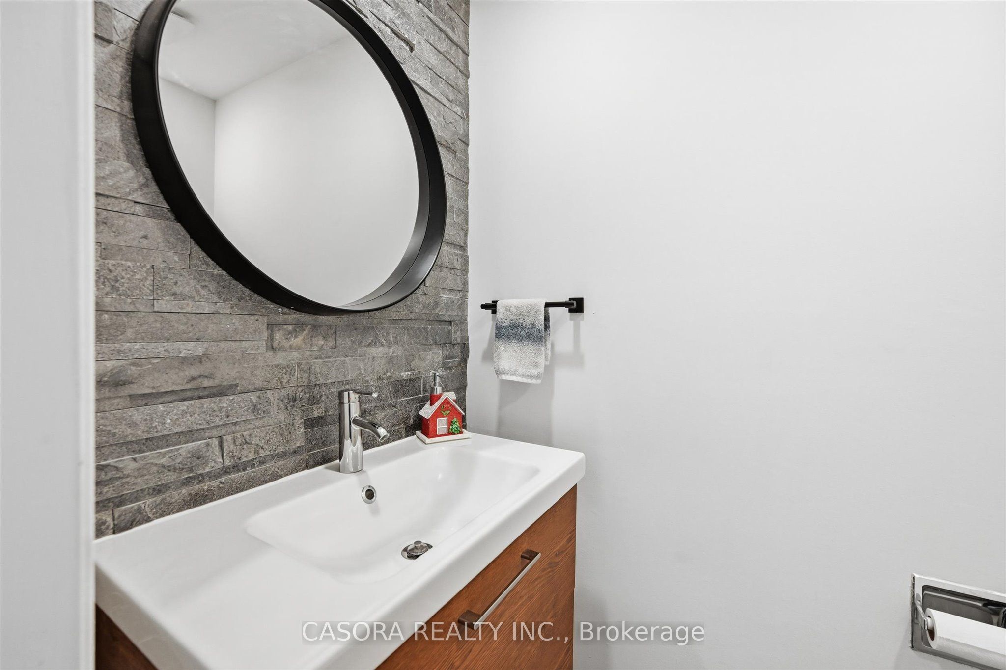 Additional image 4 of 112-680 Regency Court, Burlington, ON, L7N 3L9