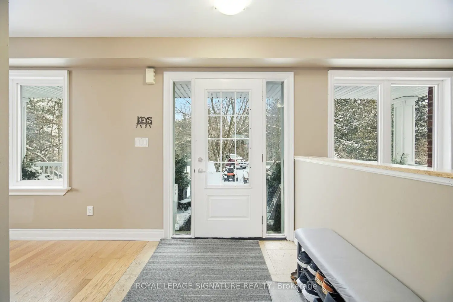 232167 Trafalgar Road photo 3