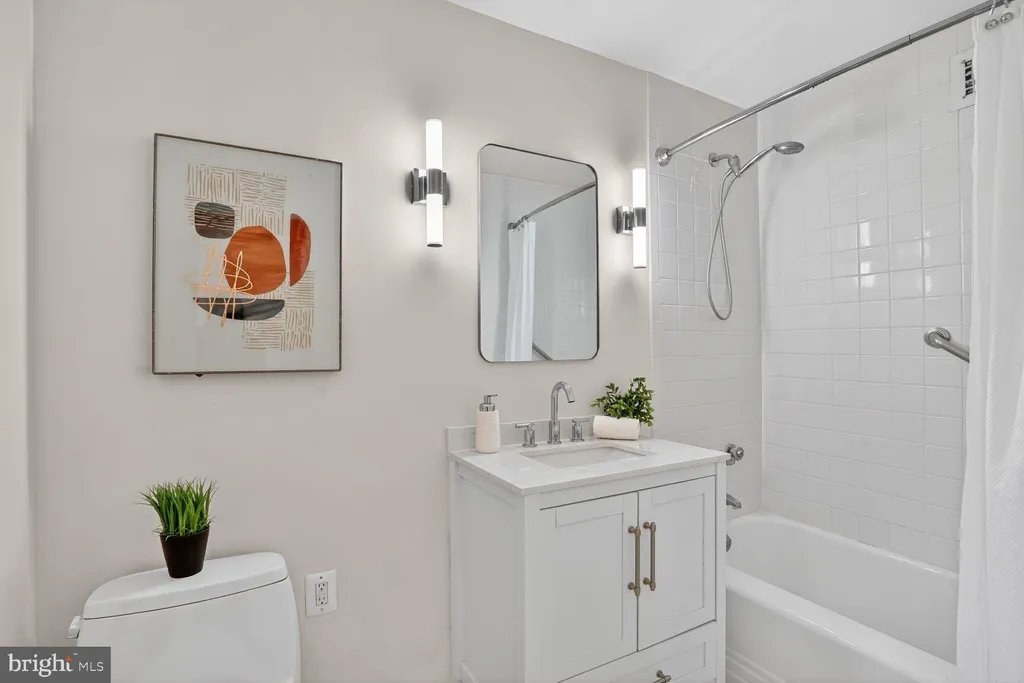 Additional image 27 of 4101 Cathedral Avenue NW Unit 1107, Washington, DC 20016