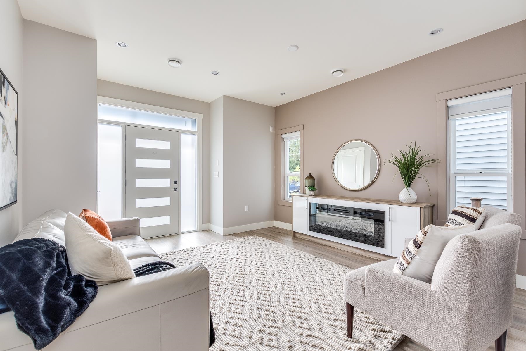 Additional image 5 of 3427 Victoria Drive, Coquitlam, BC, V3B 2V5