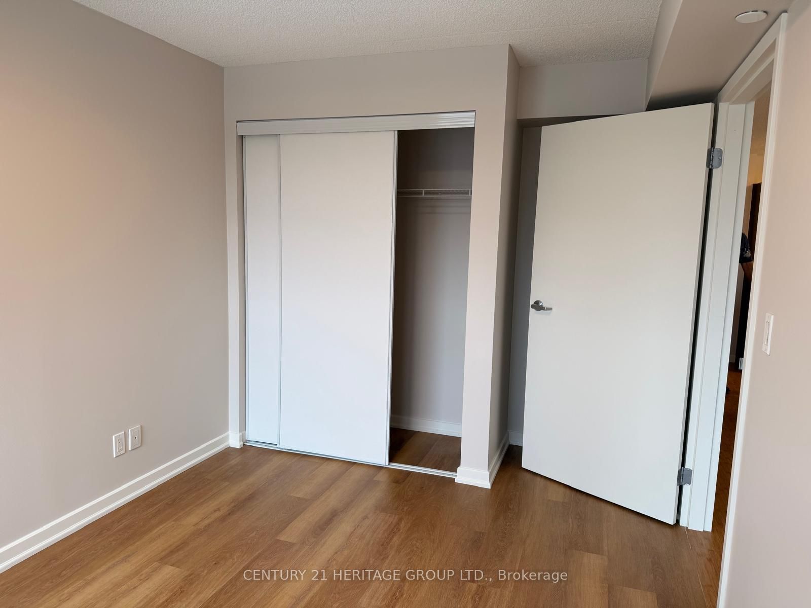 Additional image 5 of 814-10415 Yonge Street, Richmond Hill, ON, L4C 0Z3