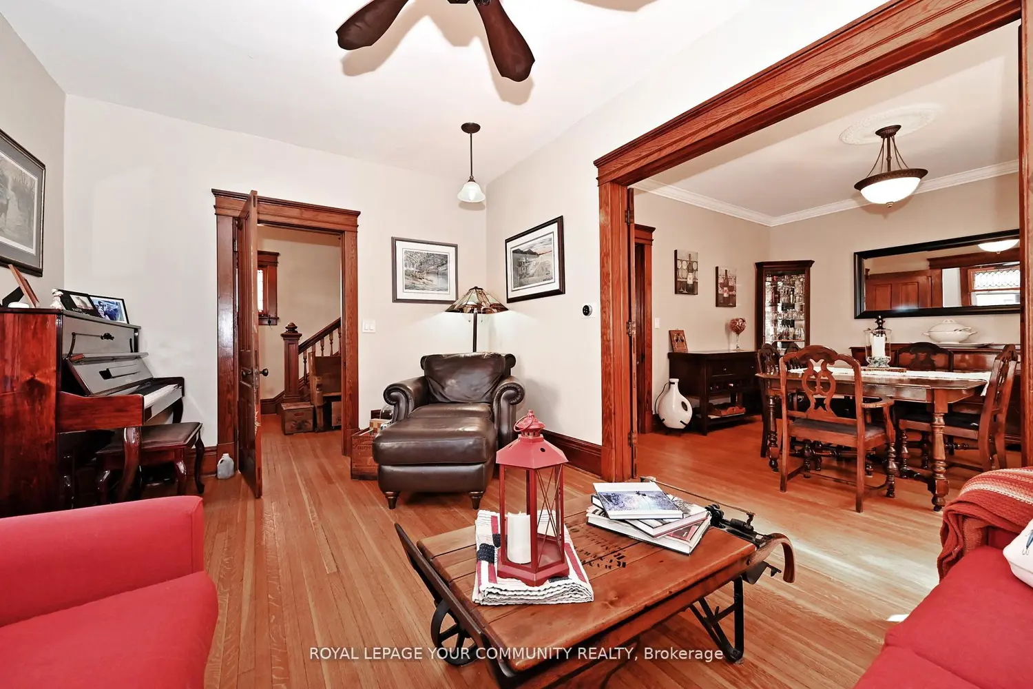 448 Timothy Street photo 2