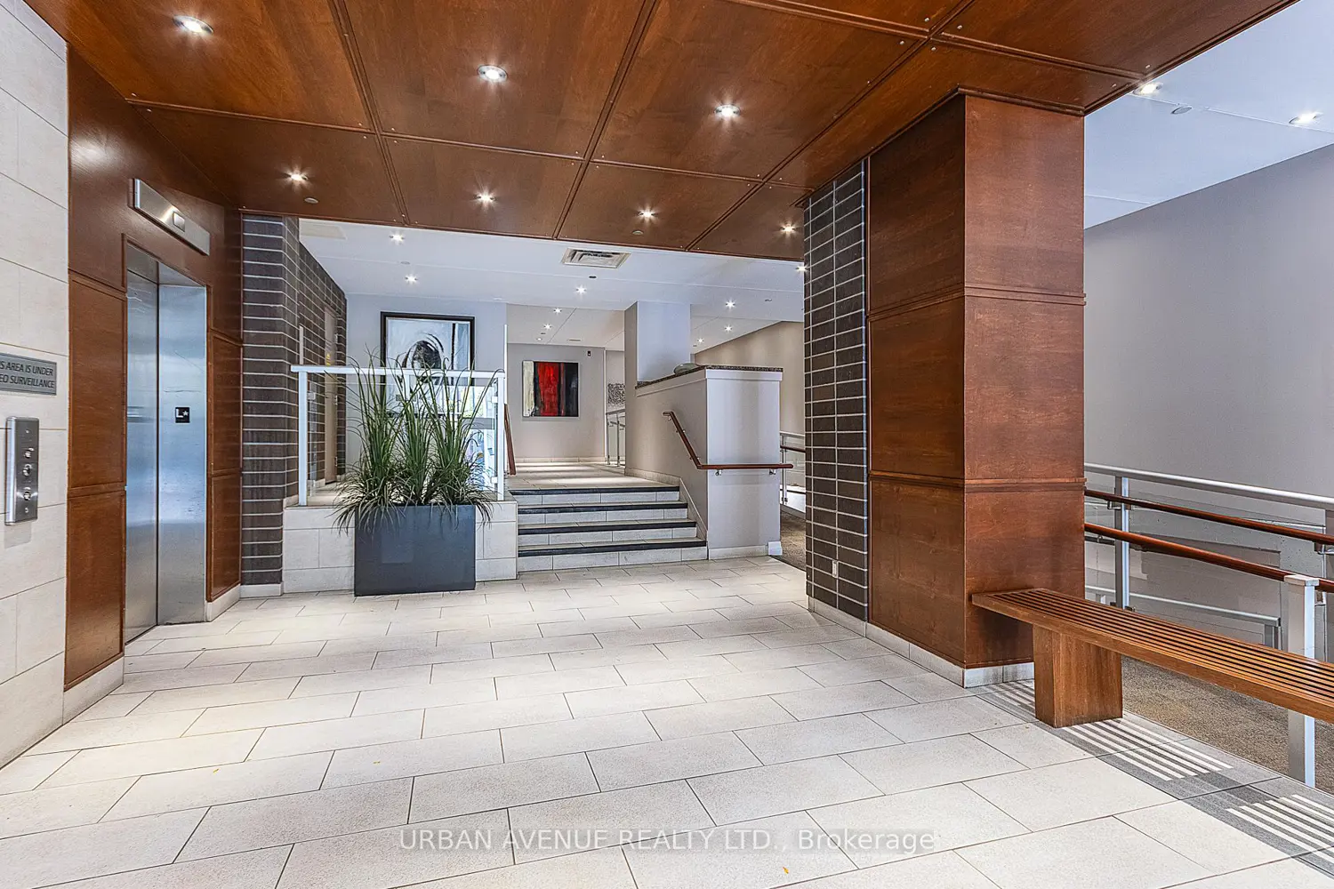 Additional image 2 of 44 Bond Street 707