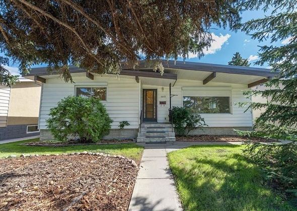 4415 117 Street NW, Edmonton, AB, T6J 1T5