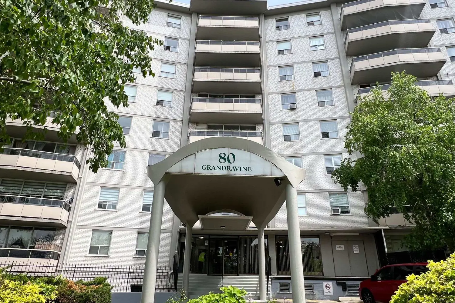 80 Grandravine Drive 402