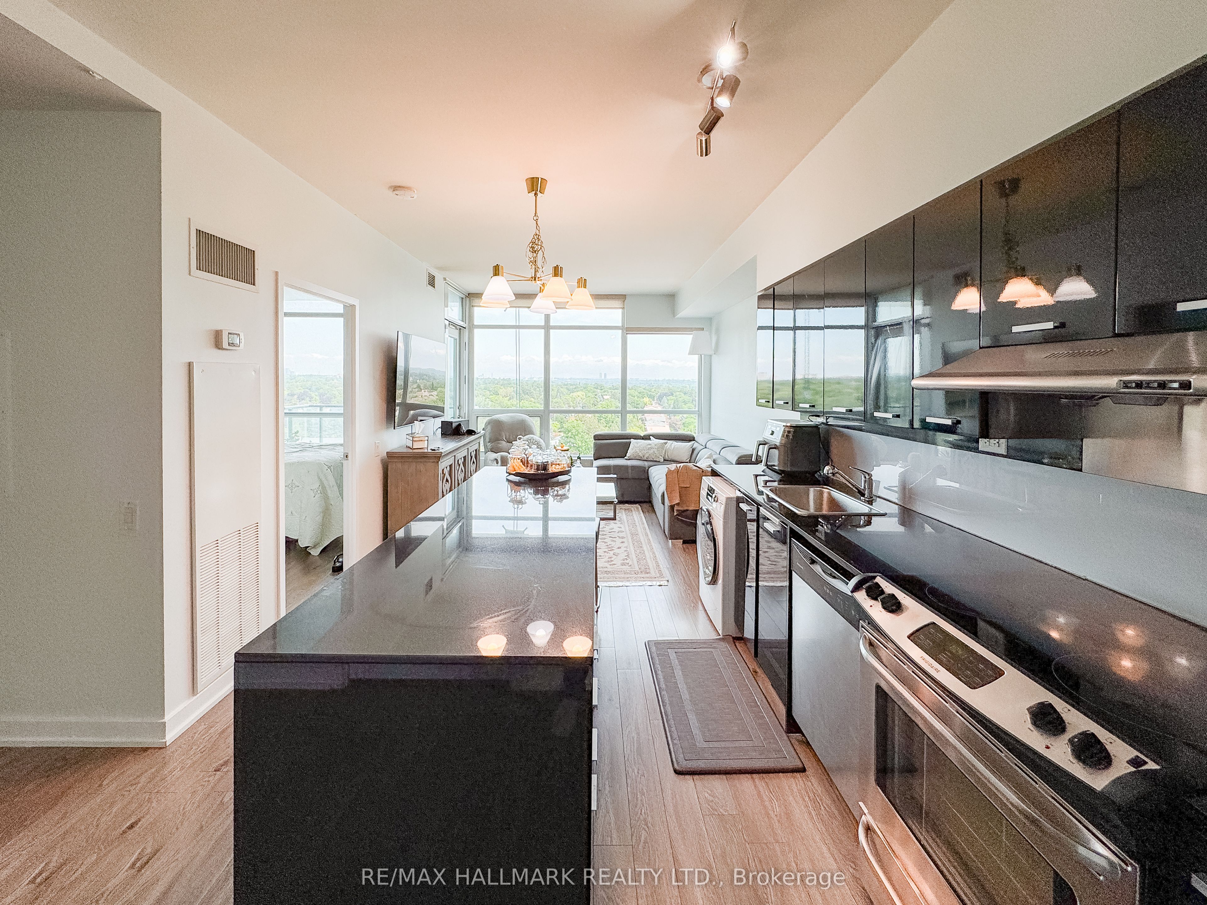 Additional image 3 of Ph06-15 Singer Court, Toronto, ON, M2K 0B1