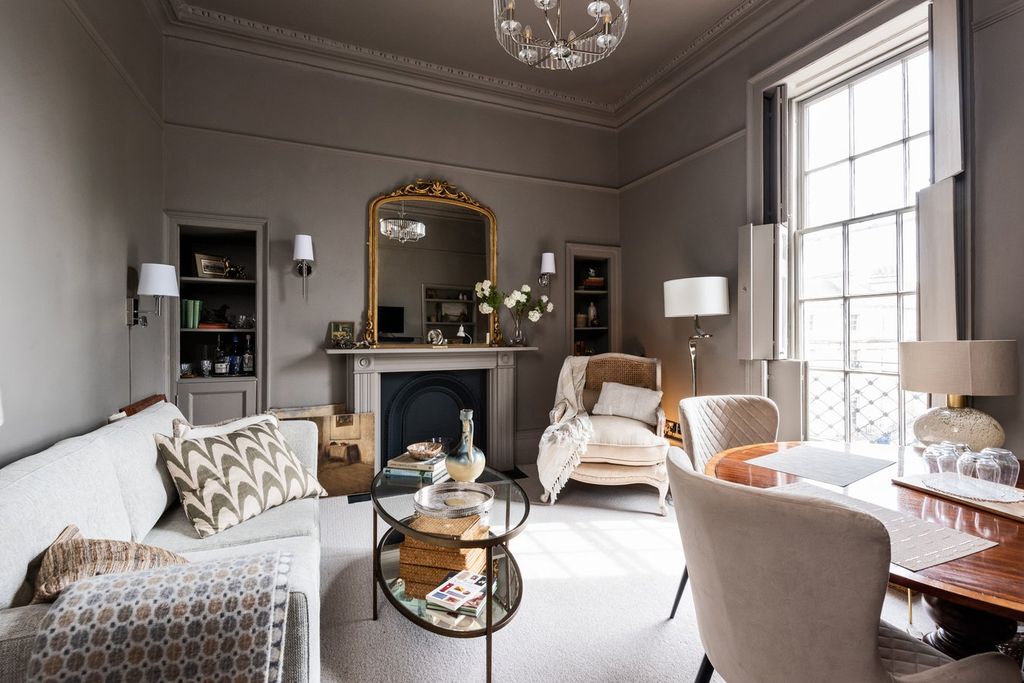 2 bed flat for saleWalcot Parade, Walcot, Bath BA1 photo 2