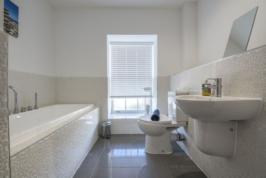 Additional image 12 of 3 bed flat for saleCambrian Quay, Saundersfoot SA69