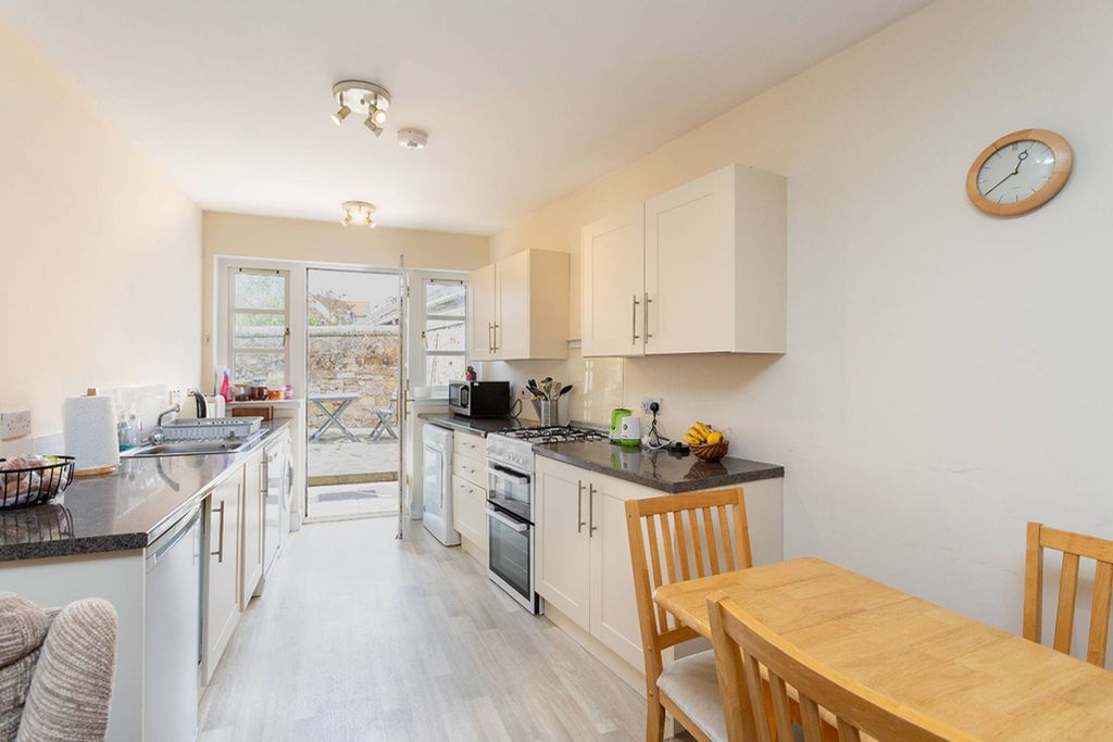 Additional image 3 of 2 bed flat for saleAlfred Place, St Andrews, Fife KY16
