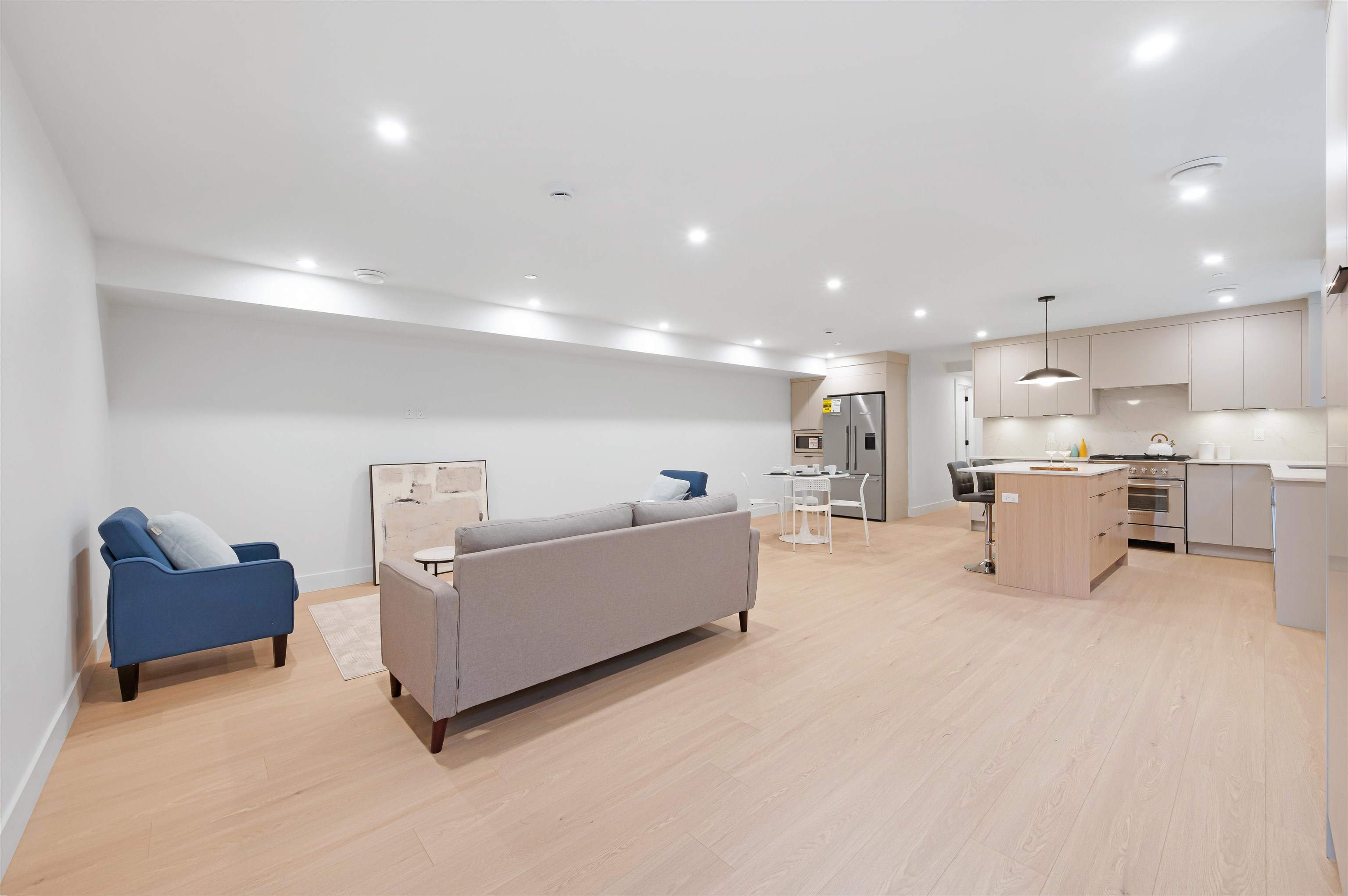 1-4855 Venables Street, Burnaby, BC, V5C 3A9