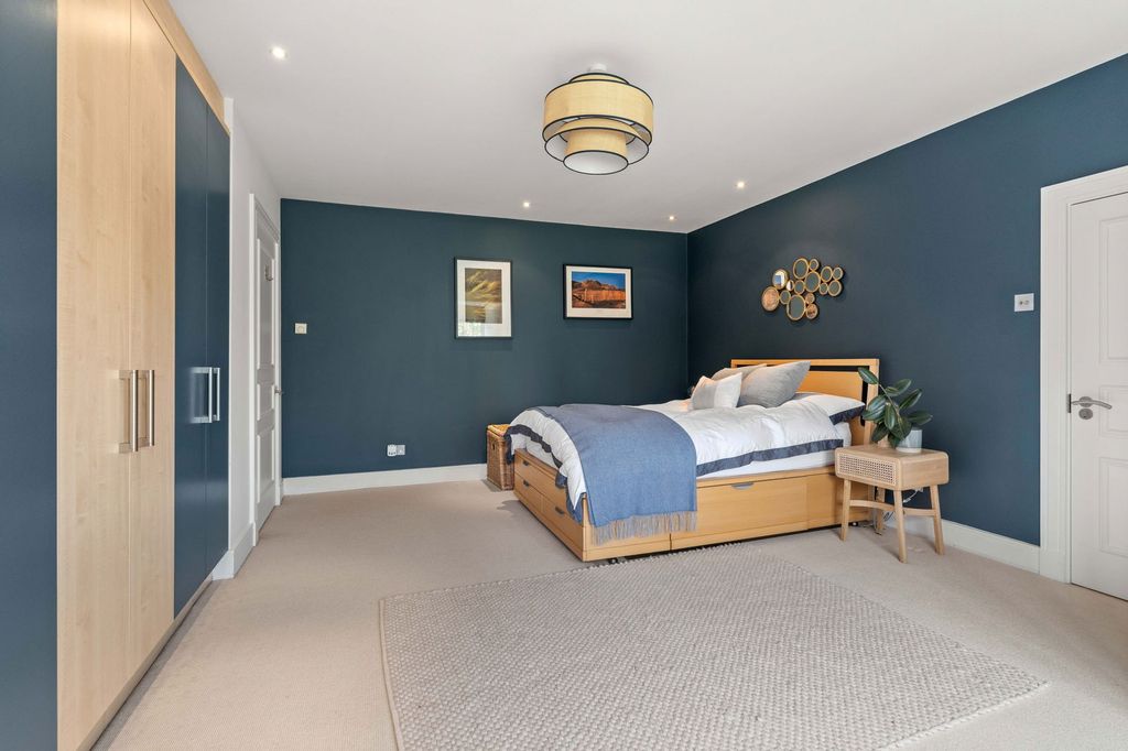 Additional image 50 of 6 bed detached house for saleRoundwood Avenue, Hutton Mount, Brentwood CM13