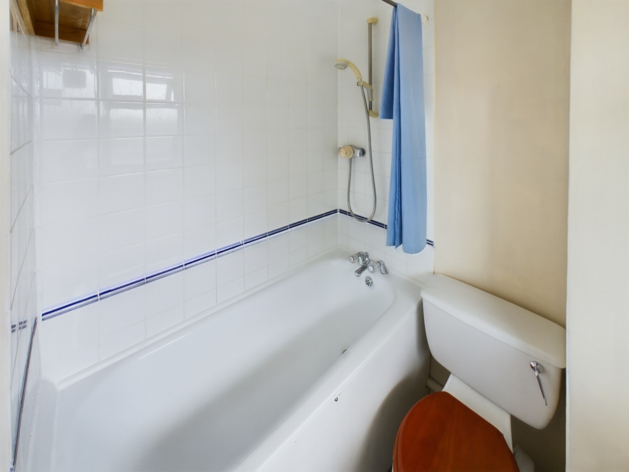 Additional image 14 of 1 Bed Flat, Harling Court, SW11, N1 7GU