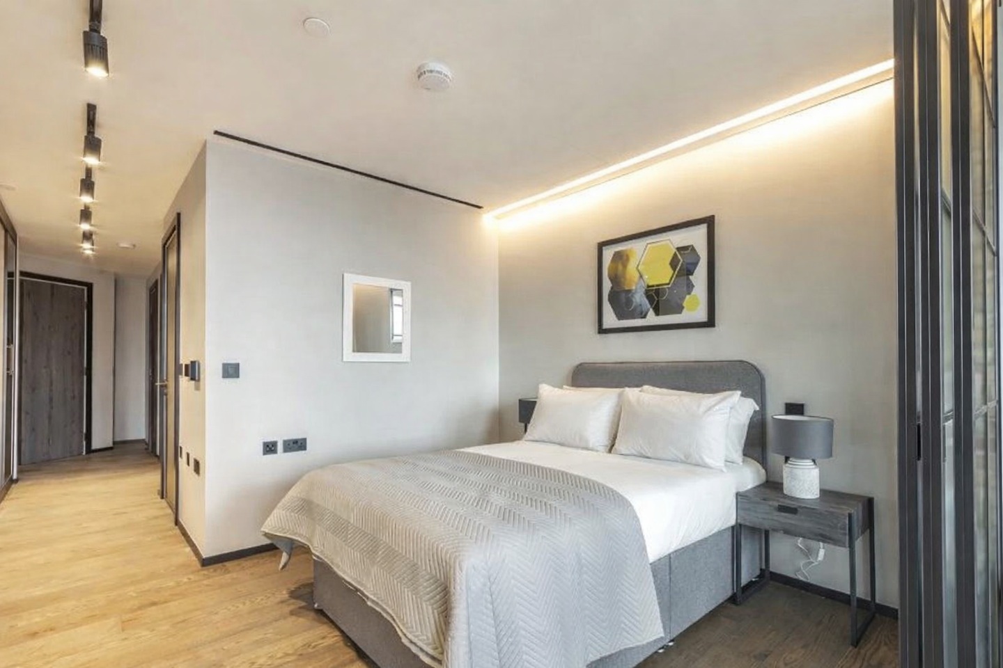 Additional image 2 of Studio Flat, Hewett Street, EC2A, N1 7GU