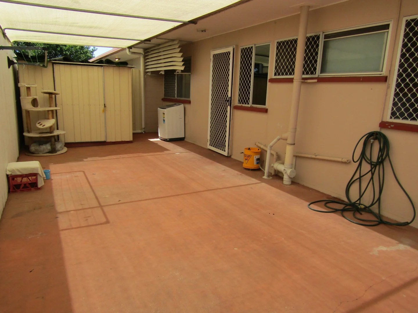 Additional image 18 of Flat 2 & 3/7 Bluff Street, Blackwater QLD 4717