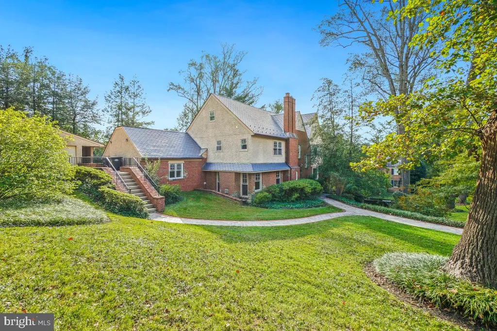 Additional image 2 of 4900 Indian Lane NW, Washington, DC 20016