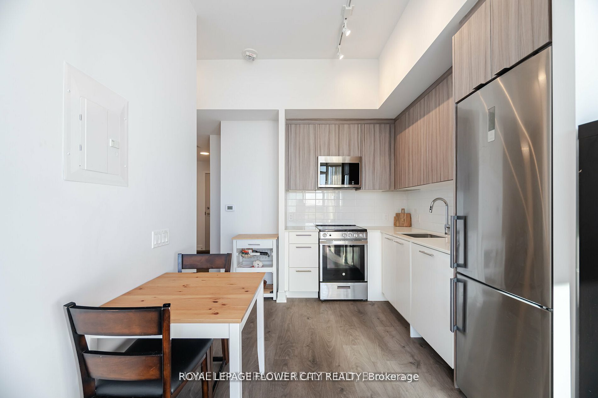 Additional image 3 of 811-215 Veterans Drive, Brampton, ON, L7A 0B6
