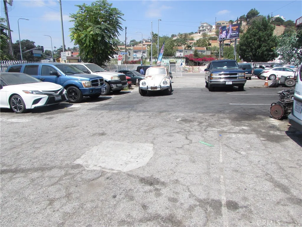 Additional image 48 of 3900 N Figueroa St, Los Angeles, CA 90065