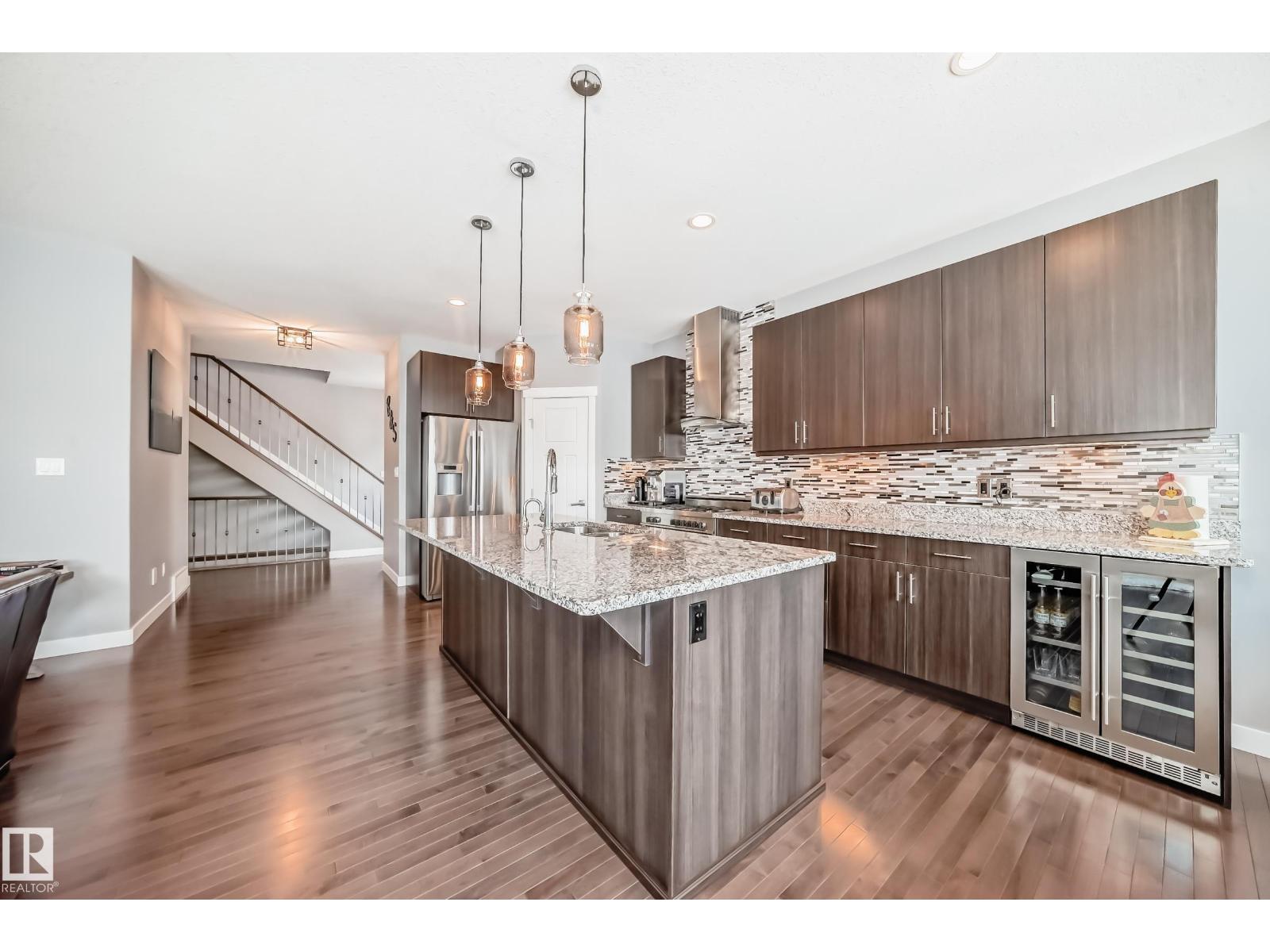 Additional image 4 of 2117 69a Street SW, Edmonton, AB, T6X0S7