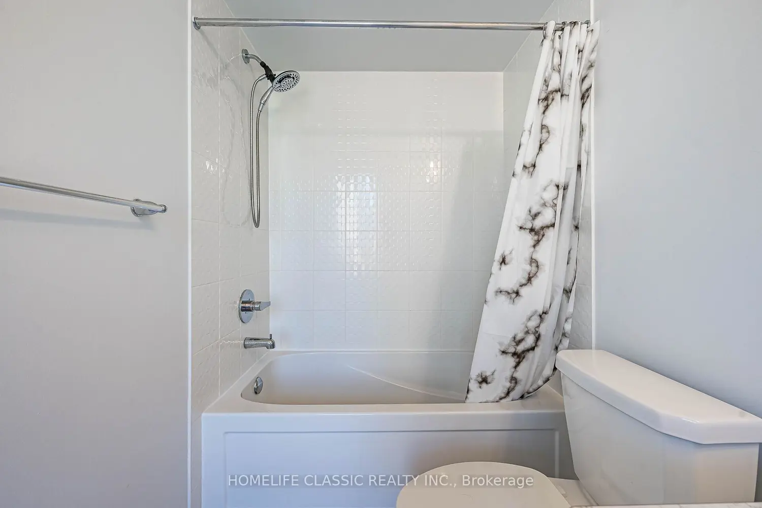 Additional image 19 of 57 Douet Lane