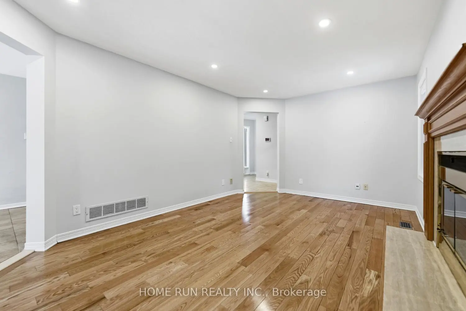 Additional image 4 of 35 Weslock Way