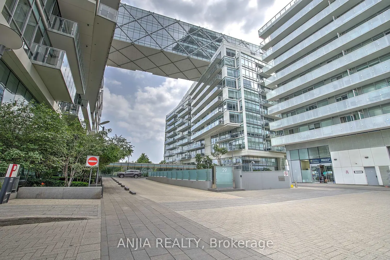 Additional image 10 of 29 Queens Quay Ph1209