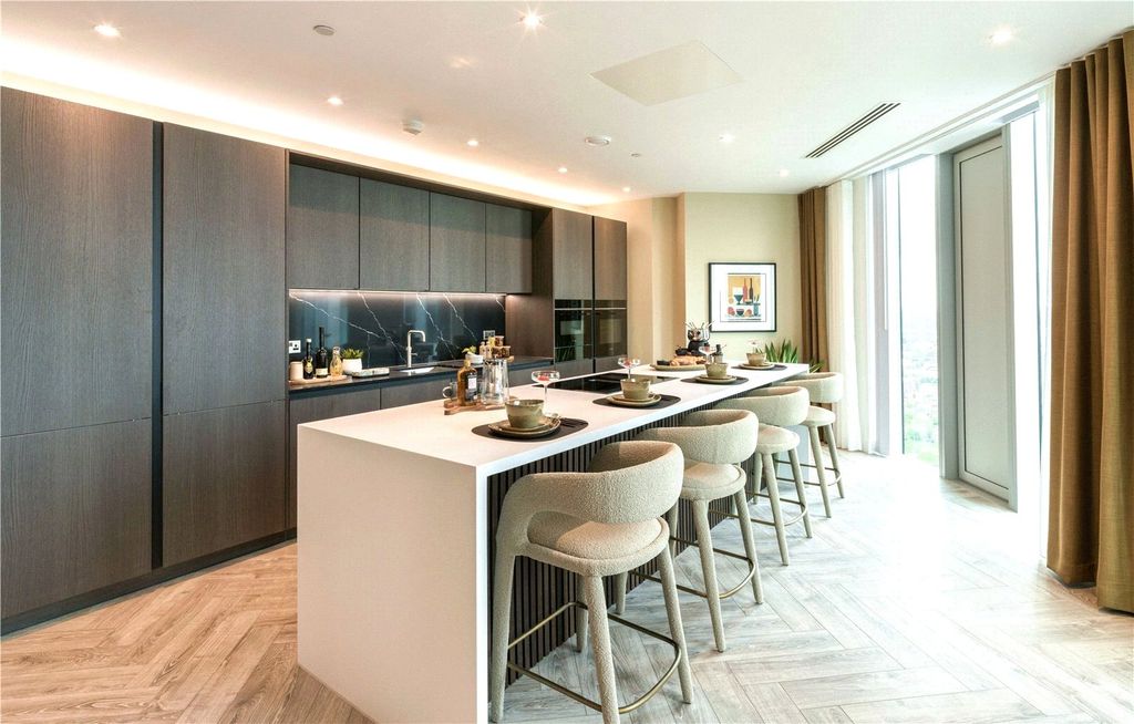 3 bed flat for saleThe Wallis, Three60, Silvercroft Street, Manchester, Greater Manchester M15 photo 3