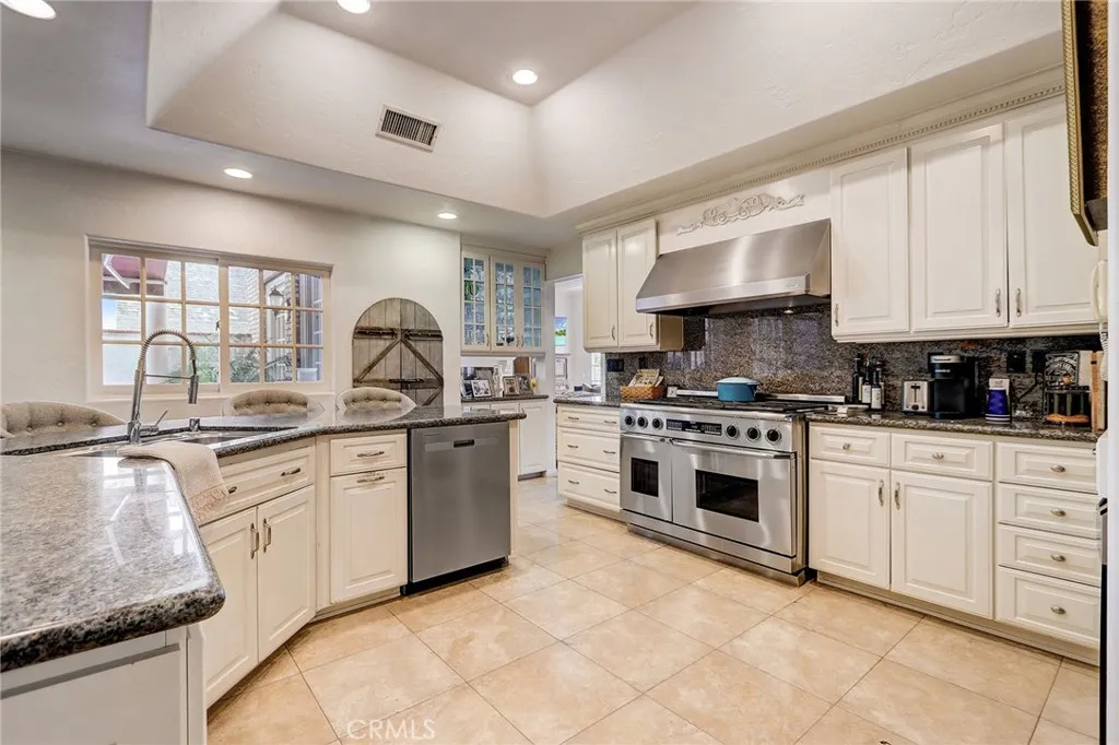 Additional image 86 of 2025 E Balboa Blvd, Newport Beach, CA 92661