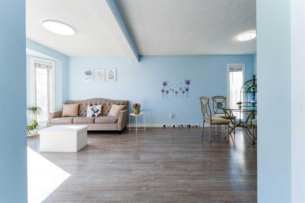 Additional image 6 of 126 Erin Road SE, Calgary, AB, T2B 2W8