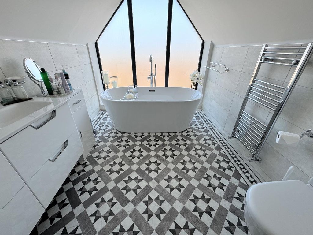 Additional image 14 of 4 bed detached bungalow for saleConroy Close, Hartlepool TS26