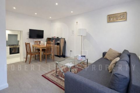 Regents Park Road, London N3