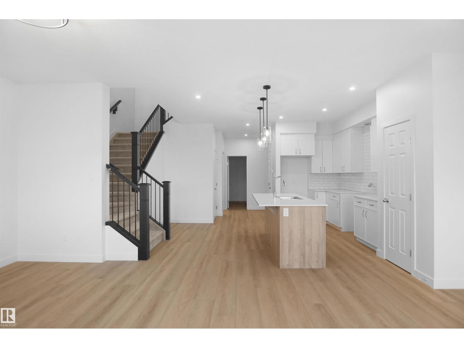 Additional image 3 of 19446 22a Avenue NW, Edmonton, AB, T6M1P9
