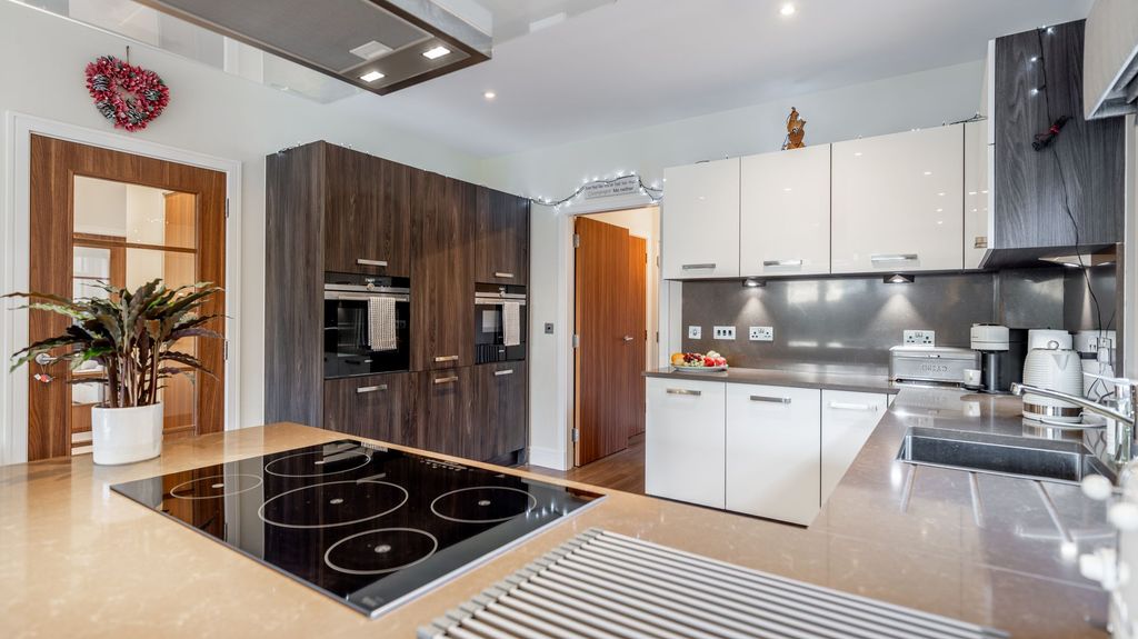 Additional image 16 of 5 bed detached house for saleWilliam Grange, Thorntonhall G74