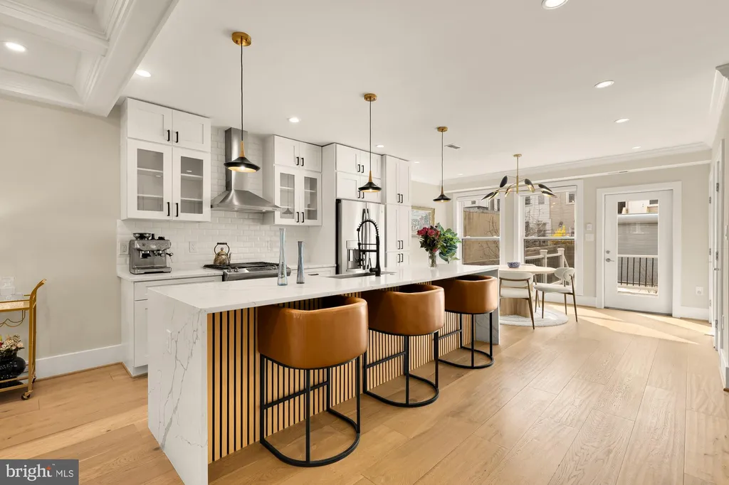 Additional image 11 of 432 Emerson Street NW, Washington, DC 20011