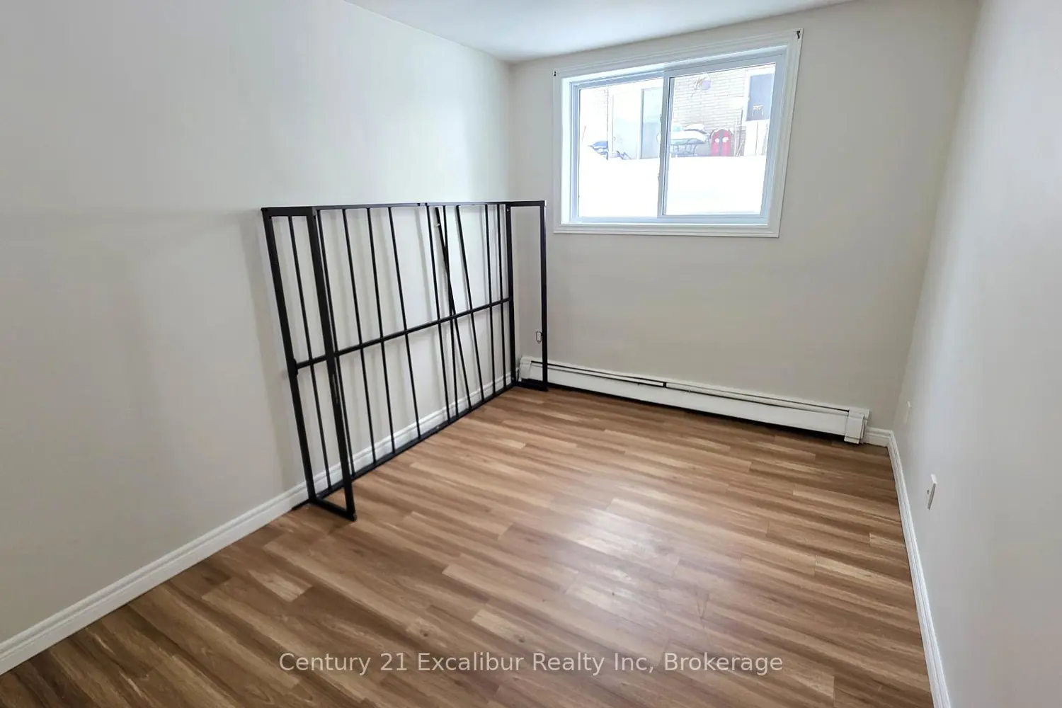 Additional image 7 of 320 Queen Street 4