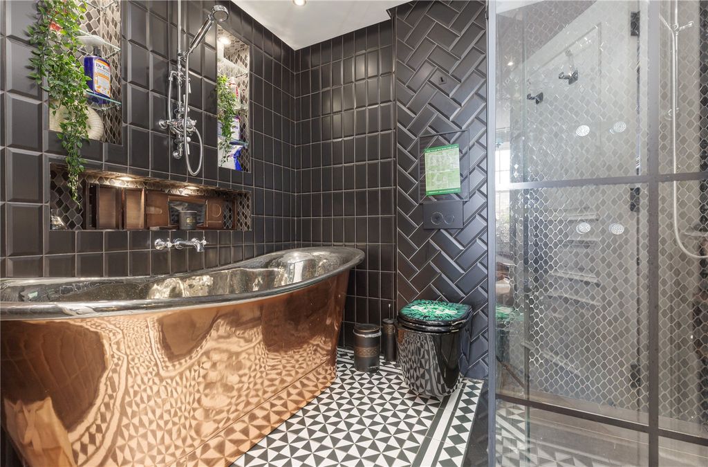 Additional image 18 of 2 bed flat for saleRoyal Circus, New Town, Edinburgh EH3