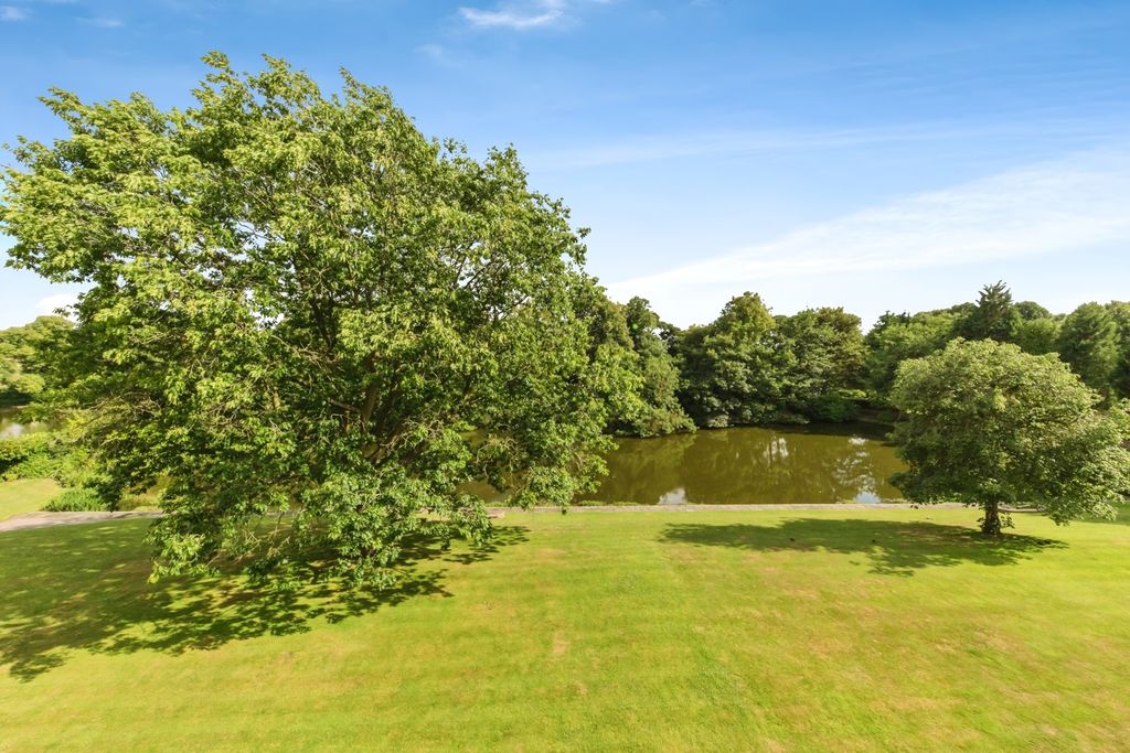 Additional image 5 of 2 bed flat for saleChurch Lane, Gawsworth, Macclesfield, Cheshire SK11