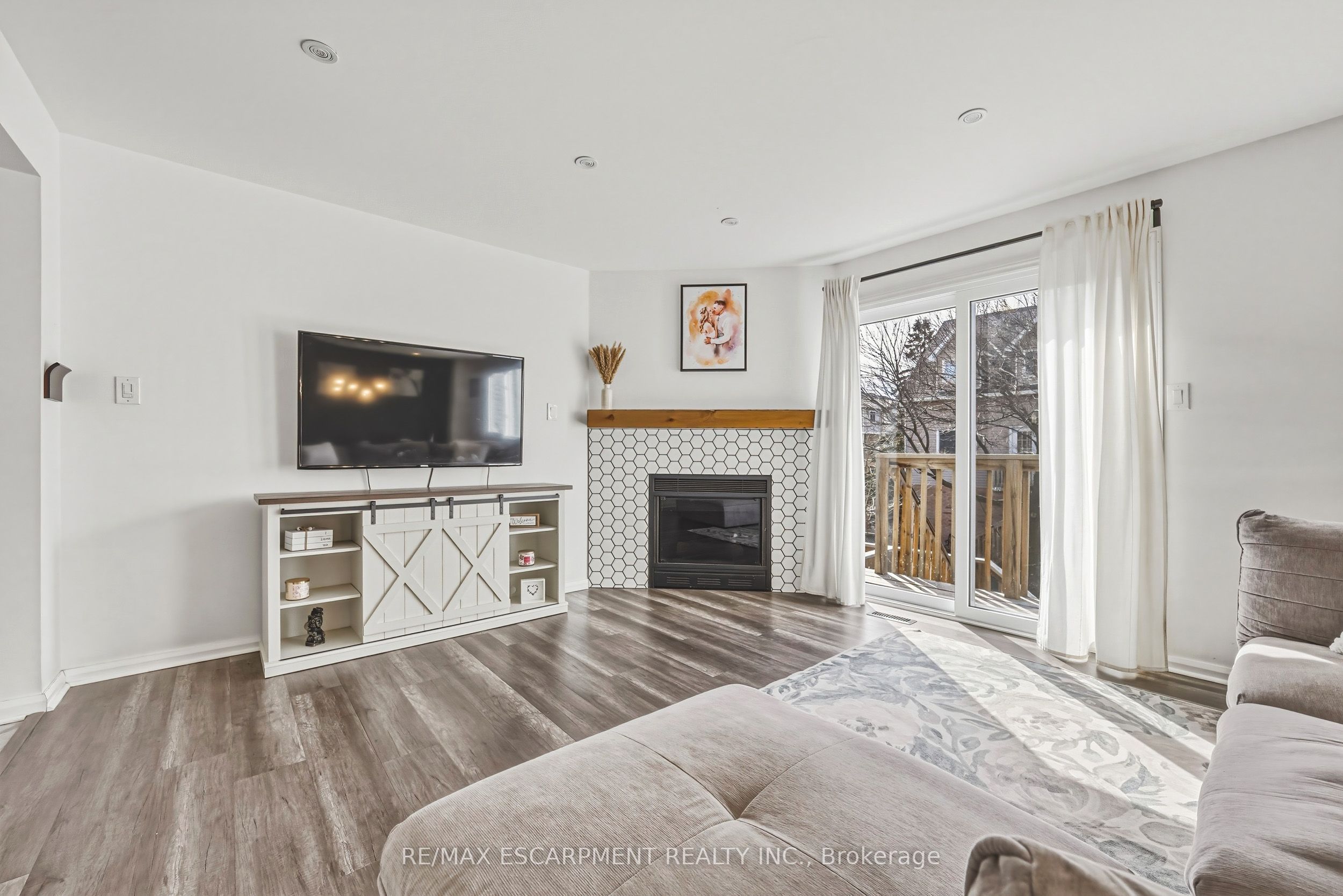 Additional image 6 of 242-2055 Walkers Line, Burlington, ON, L7M 4B5
