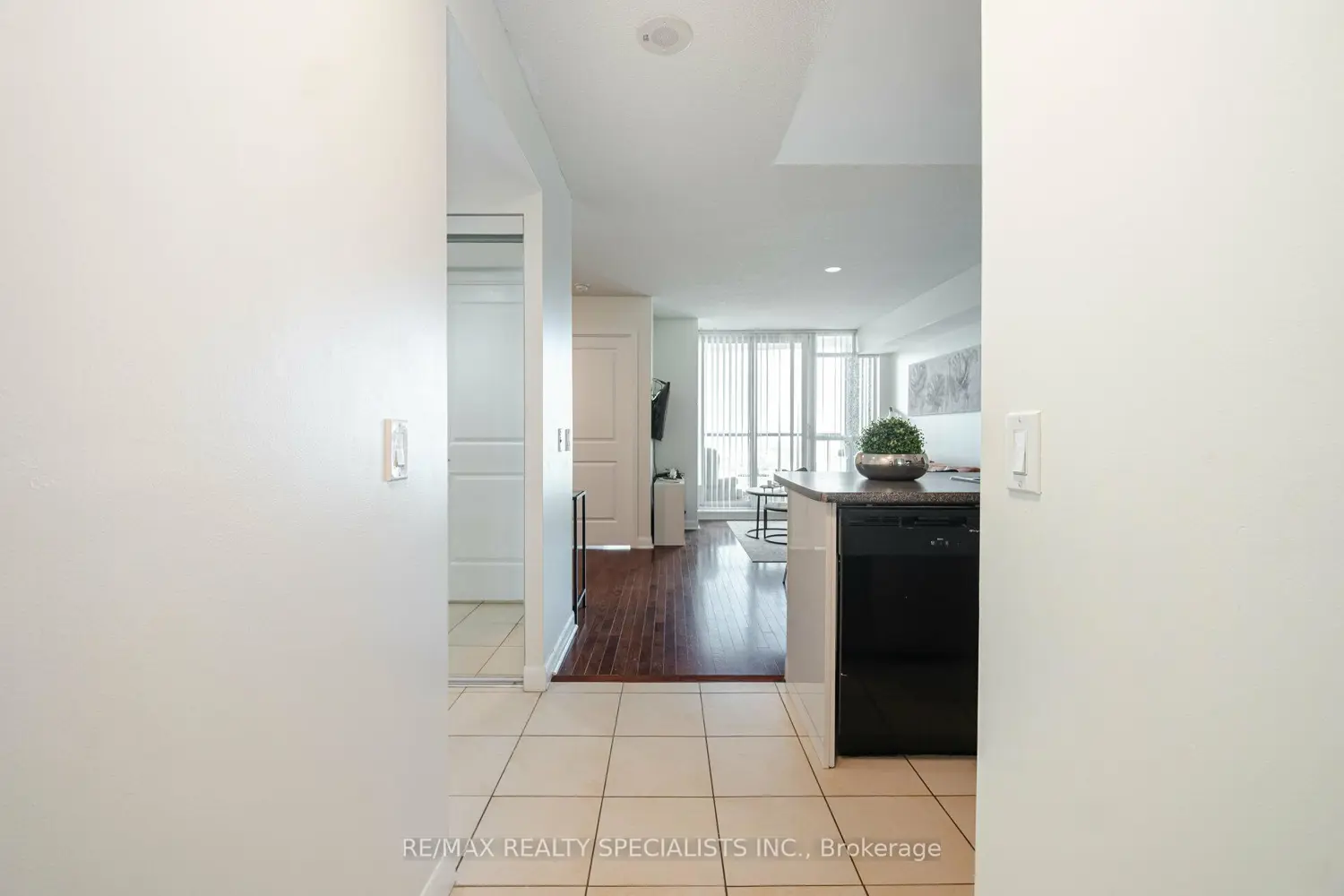 Additional image 4 of 235 Sherway Gardens Road 1609
