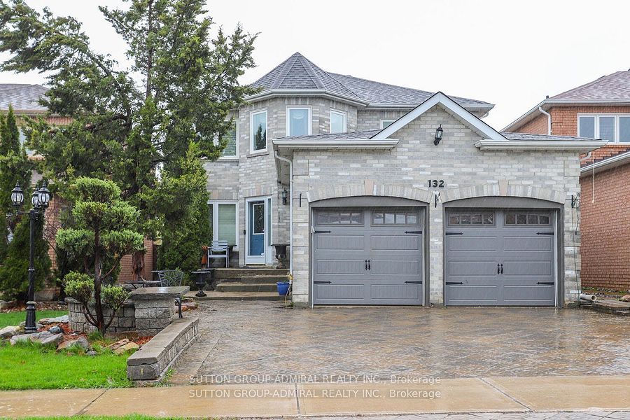 132 Larratt Lane, Richmond Hill, ON, L4C 0E6