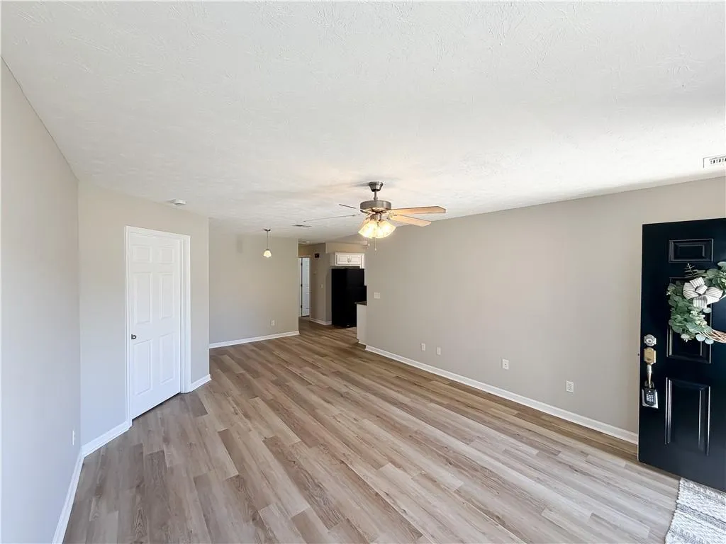 Additional image 3 of 2800 Edgemont Street, Opelika, AL 36804